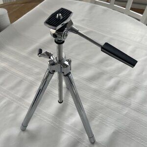 Sunset Telescoping Metal Tripod Vintage Japanese, With Case. Great Condition